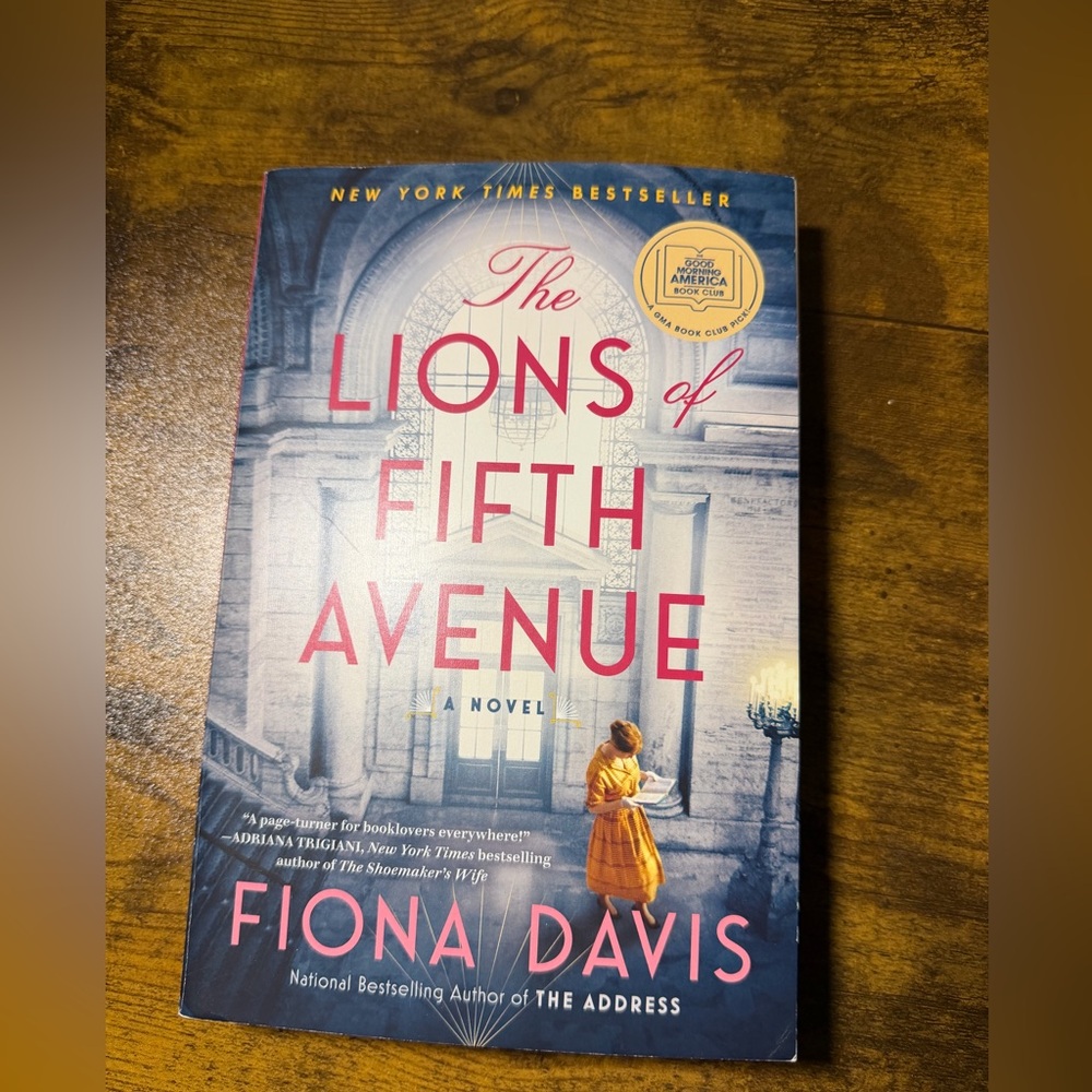 Lions Fifth Avenue. Soft Cover